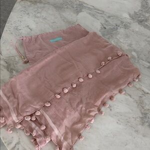 Melissa Odabash Tan Scarf with Aqua Label